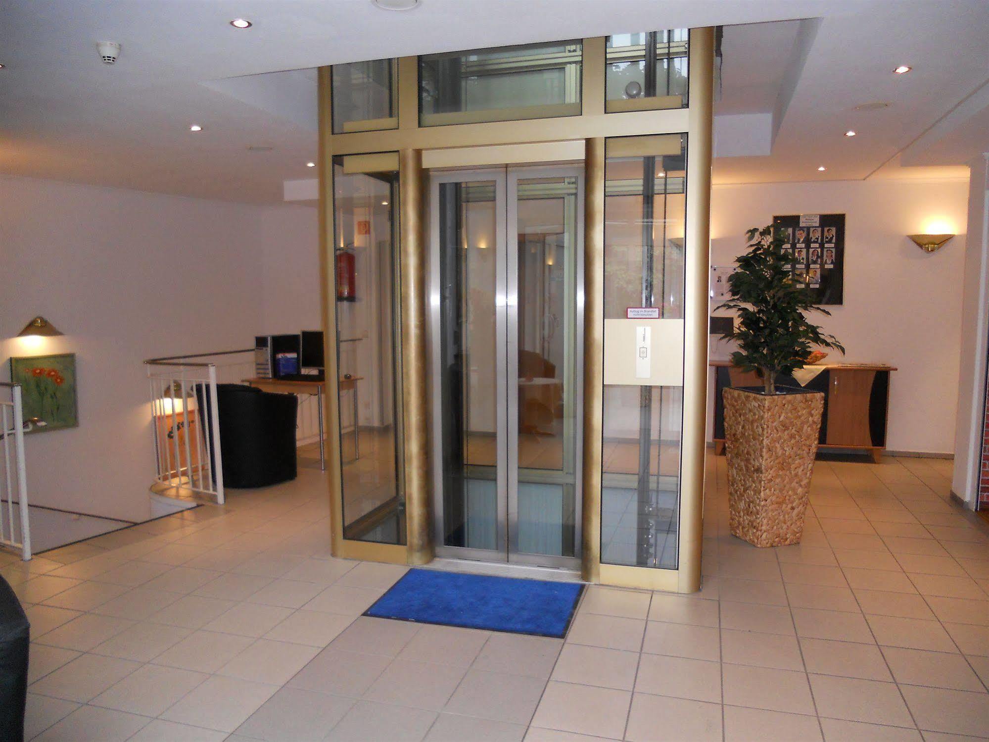 Kempe Komfort Plus Hotel Solingen Exterior foto